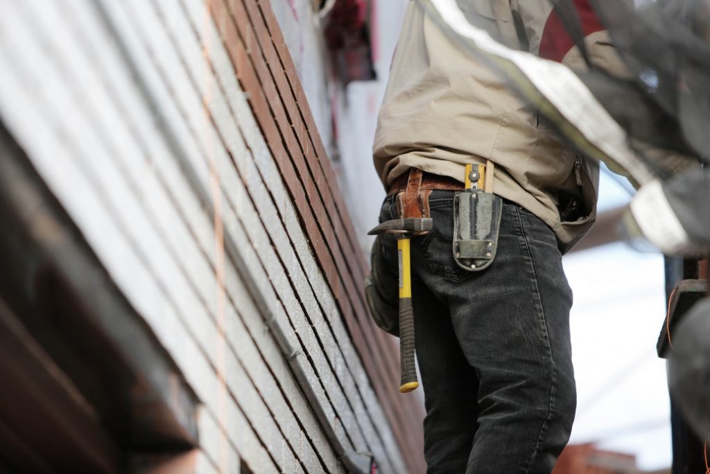 Accounts for electricians, plumbers, builders, joiners and roofers